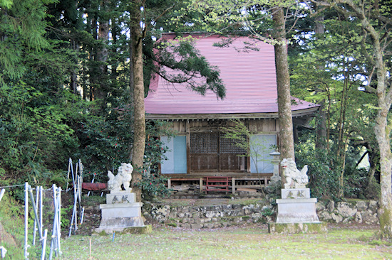 西光寺・白山神社社殿