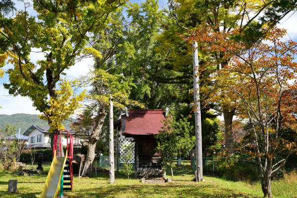 春日神社（大祝家の外側）