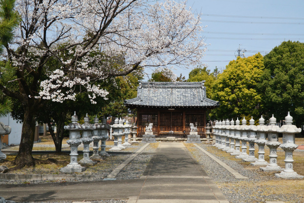 朝日神社拝殿