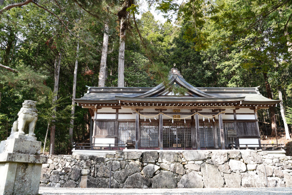 森山神社拝殿