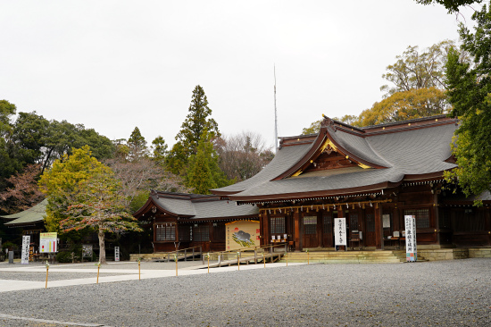 砥鹿神社拝殿