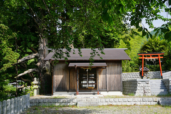 山王神社拝殿