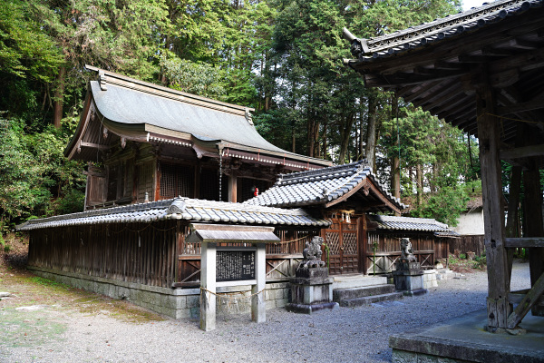 出雲神社本殿