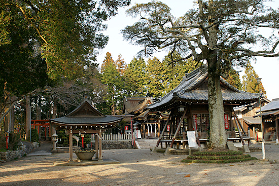 白川神社