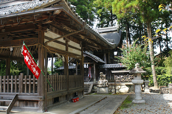 篠村八幡宮社殿