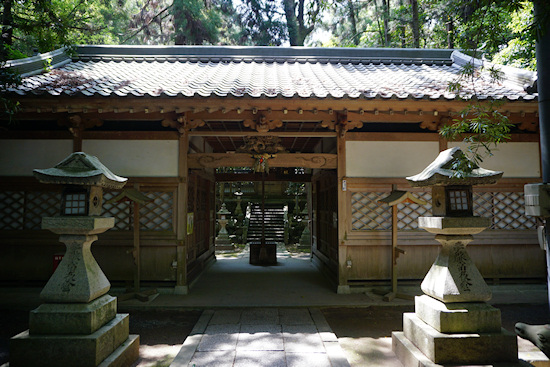 稲葉菅原神社社殿