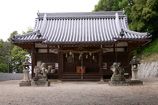 玉祖神社拝殿