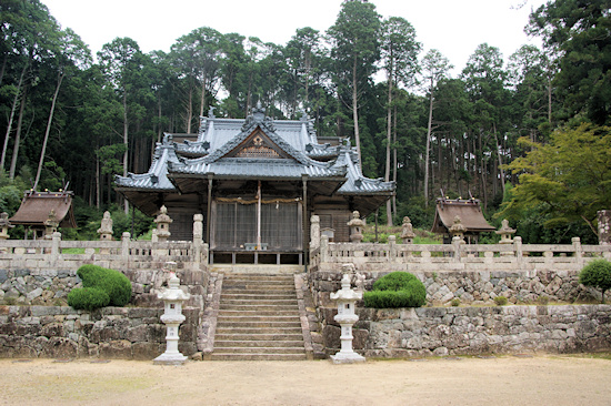 春日神社社殿