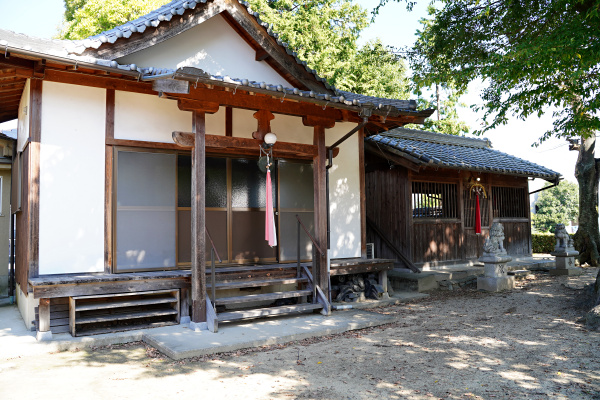 北花内神明神社拝殿