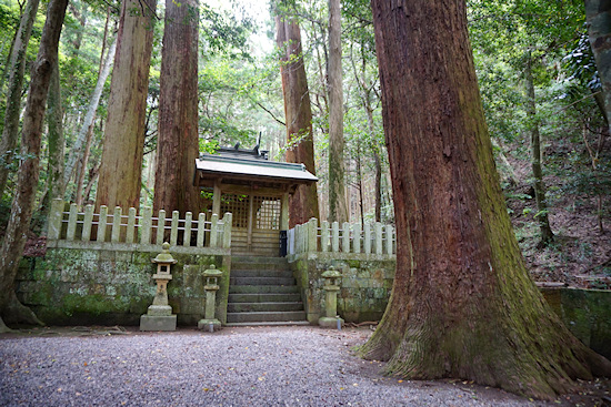 二河諏訪神社社殿