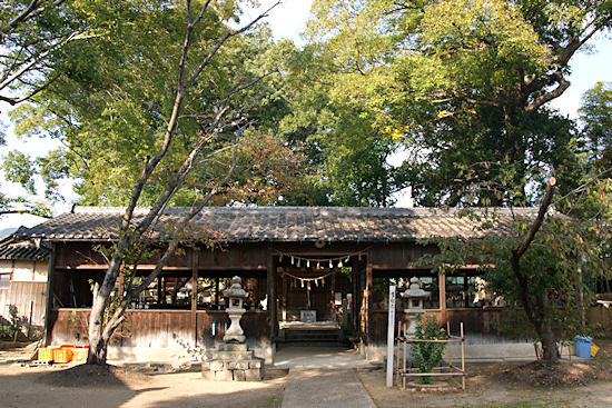 丹生神社の社殿