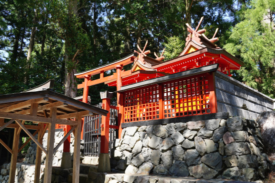相ノ浦丹生神社の社殿