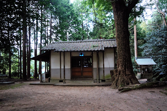 古森神社社殿