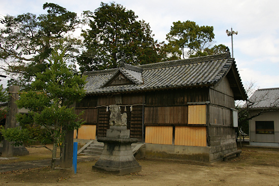 徳命八幡神社社殿
