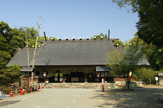 伊曽乃神社拝殿
