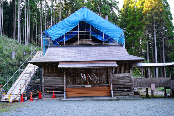 十二所神社拝殿