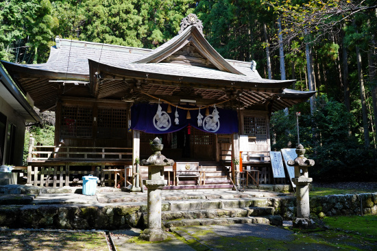 仁井田神社拝殿